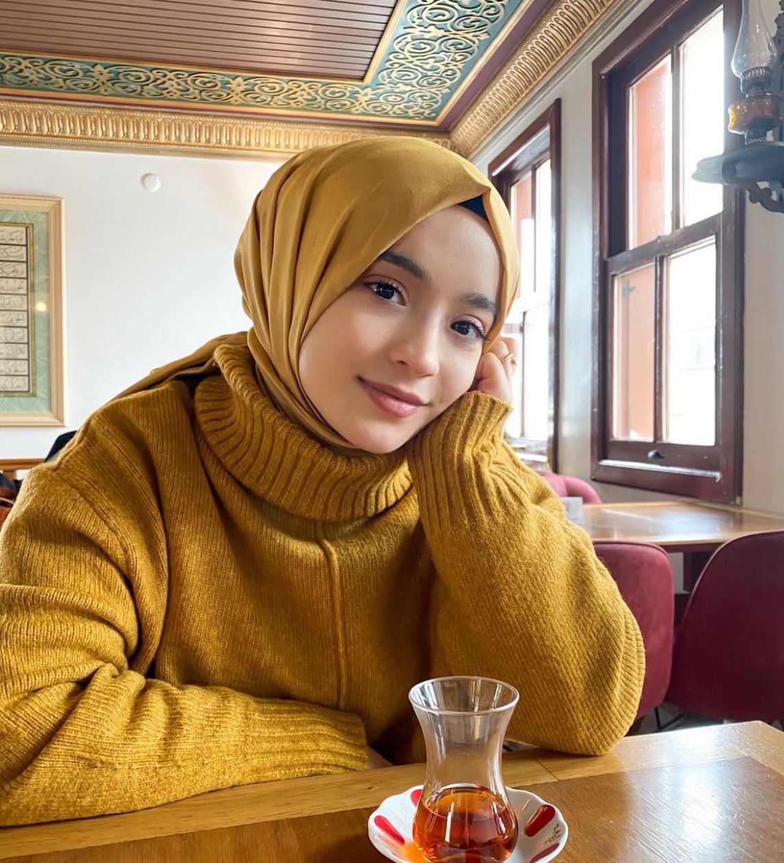 İsmetpaşa Sempatik Kadın Escort Bayan Evrim