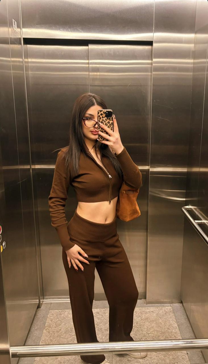 Esence Şaşırtıcı Kadın Escort Hira