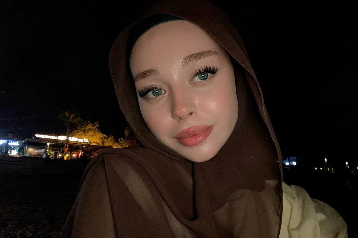 Akgüney Cazibeli Partner Bayan Escort Berkay
